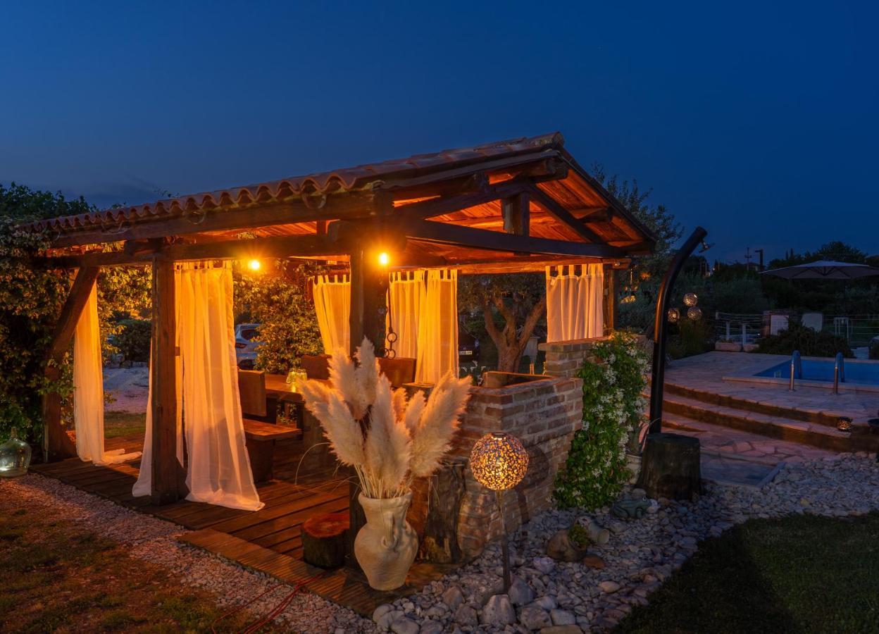 Lavanda Apartments & Room Sveti Lovreč Pazenatički Dış mekan fotoğraf