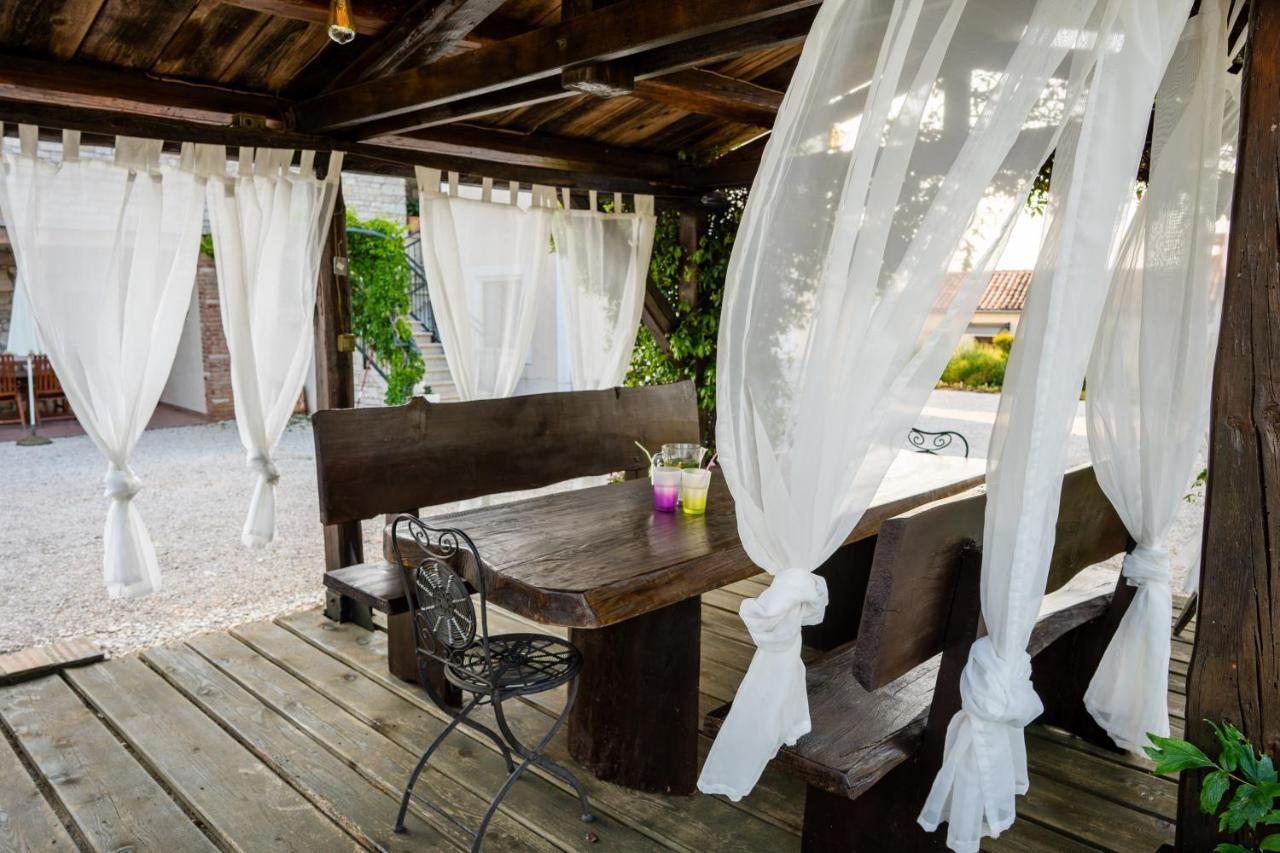 Lavanda Apartments & Room Sveti Lovreč Pazenatički Dış mekan fotoğraf