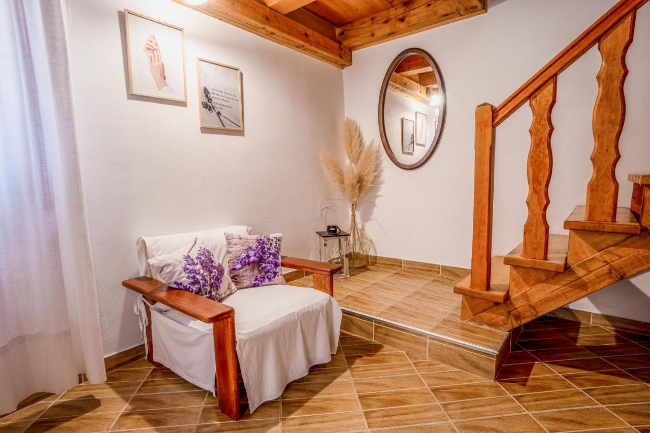 Lavanda Apartments & Room Sveti Lovreč Pazenatički Dış mekan fotoğraf