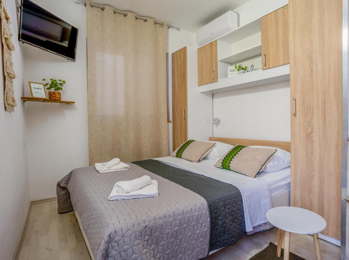 Lavanda Apartments & Room Sveti Lovreč Pazenatički Dış mekan fotoğraf