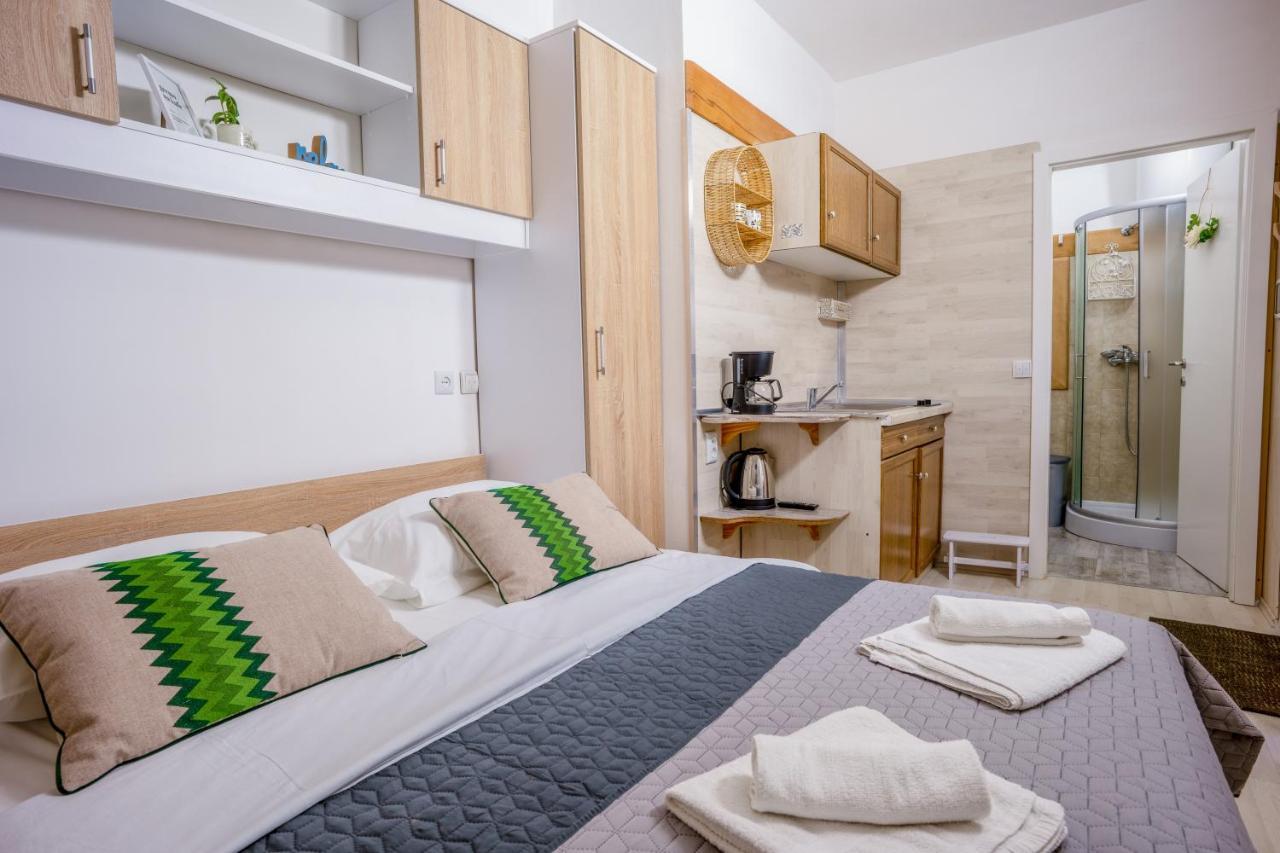 Lavanda Apartments & Room Sveti Lovreč Pazenatički Dış mekan fotoğraf