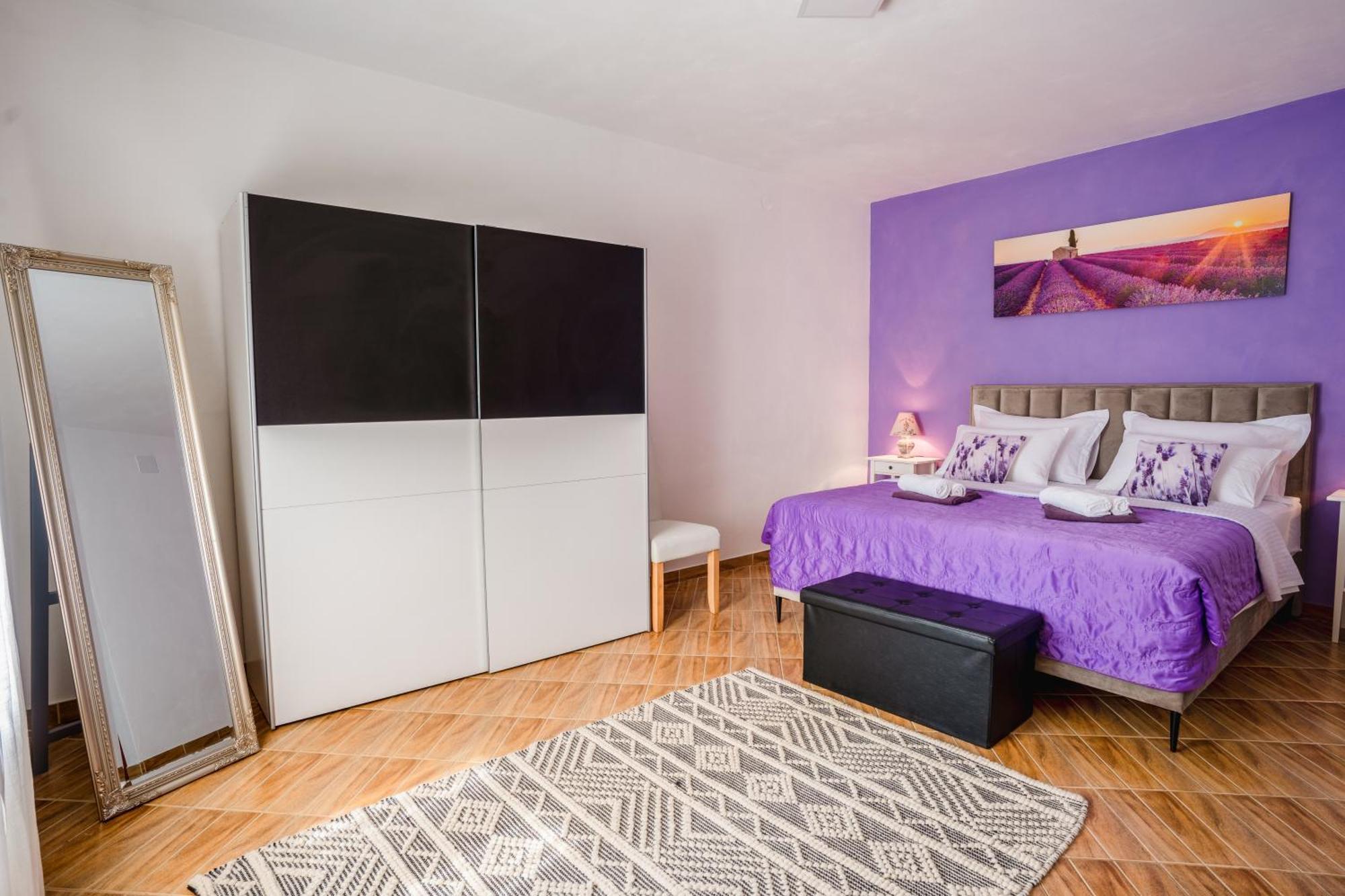 Lavanda Apartments & Room Sveti Lovreč Pazenatički Oda fotoğraf