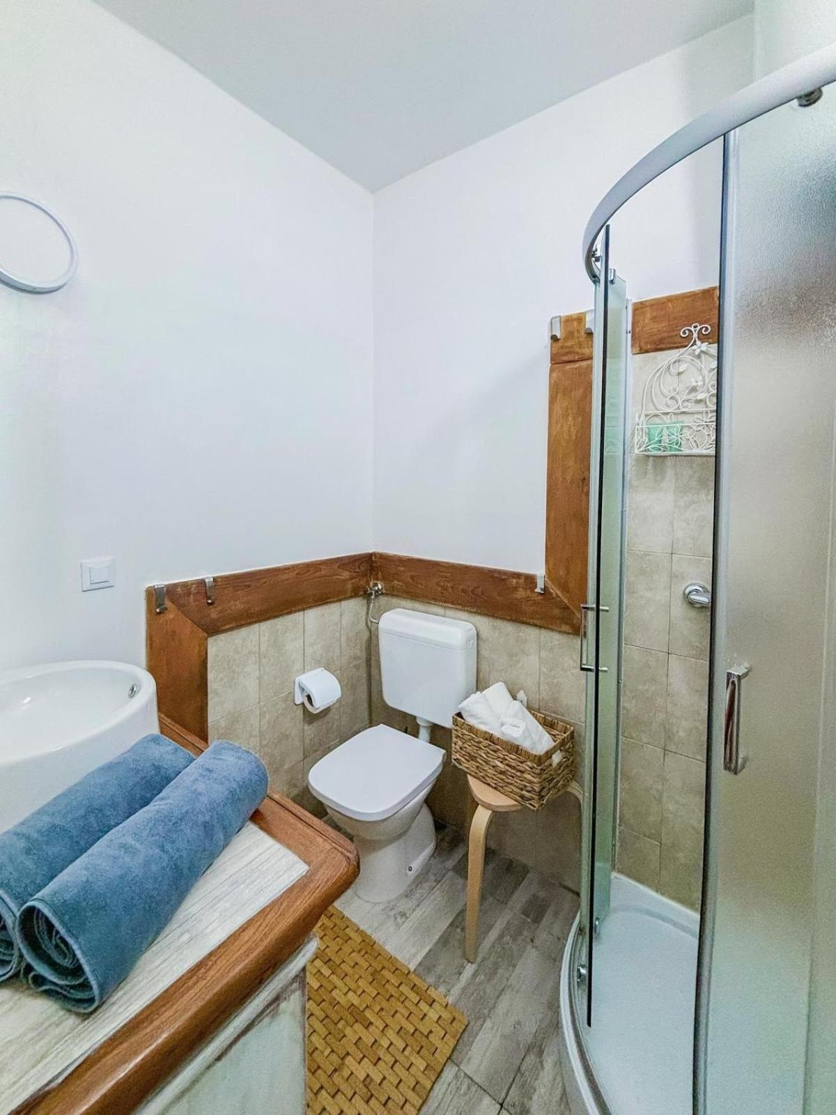 Lavanda Apartments & Room Sveti Lovreč Pazenatički Dış mekan fotoğraf